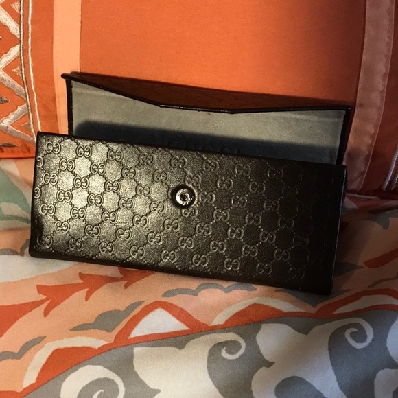 GUCCI eyeglasses case - Picture 3 of 3